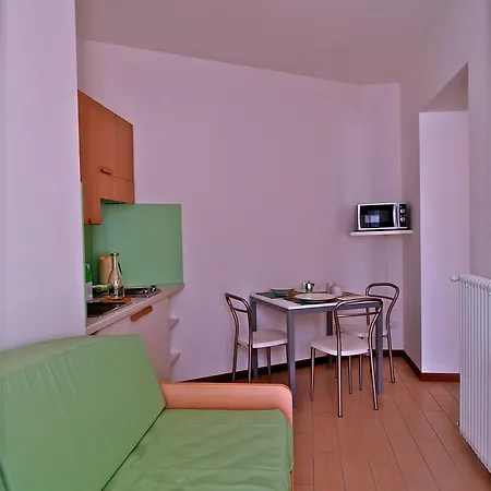 Aparthotel Posta Argegno